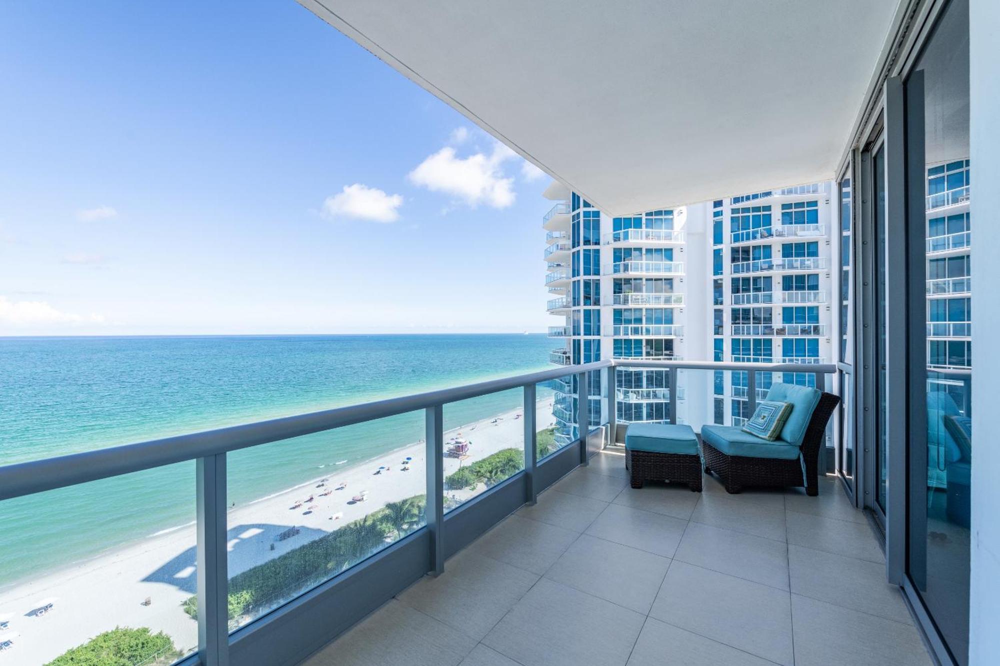 Bluebird Suites Monte Carlo Miami Beach Quarto foto