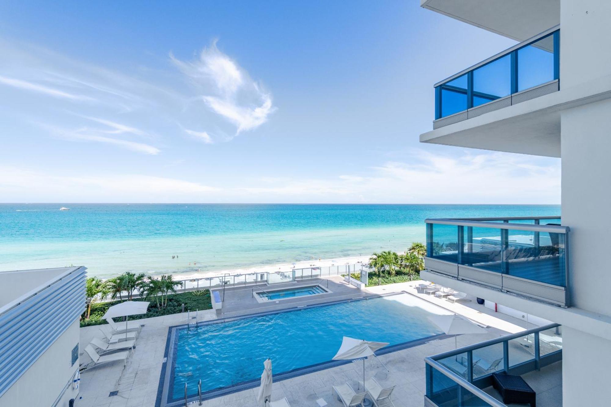 Bluebird Suites Monte Carlo Miami Beach Quarto foto