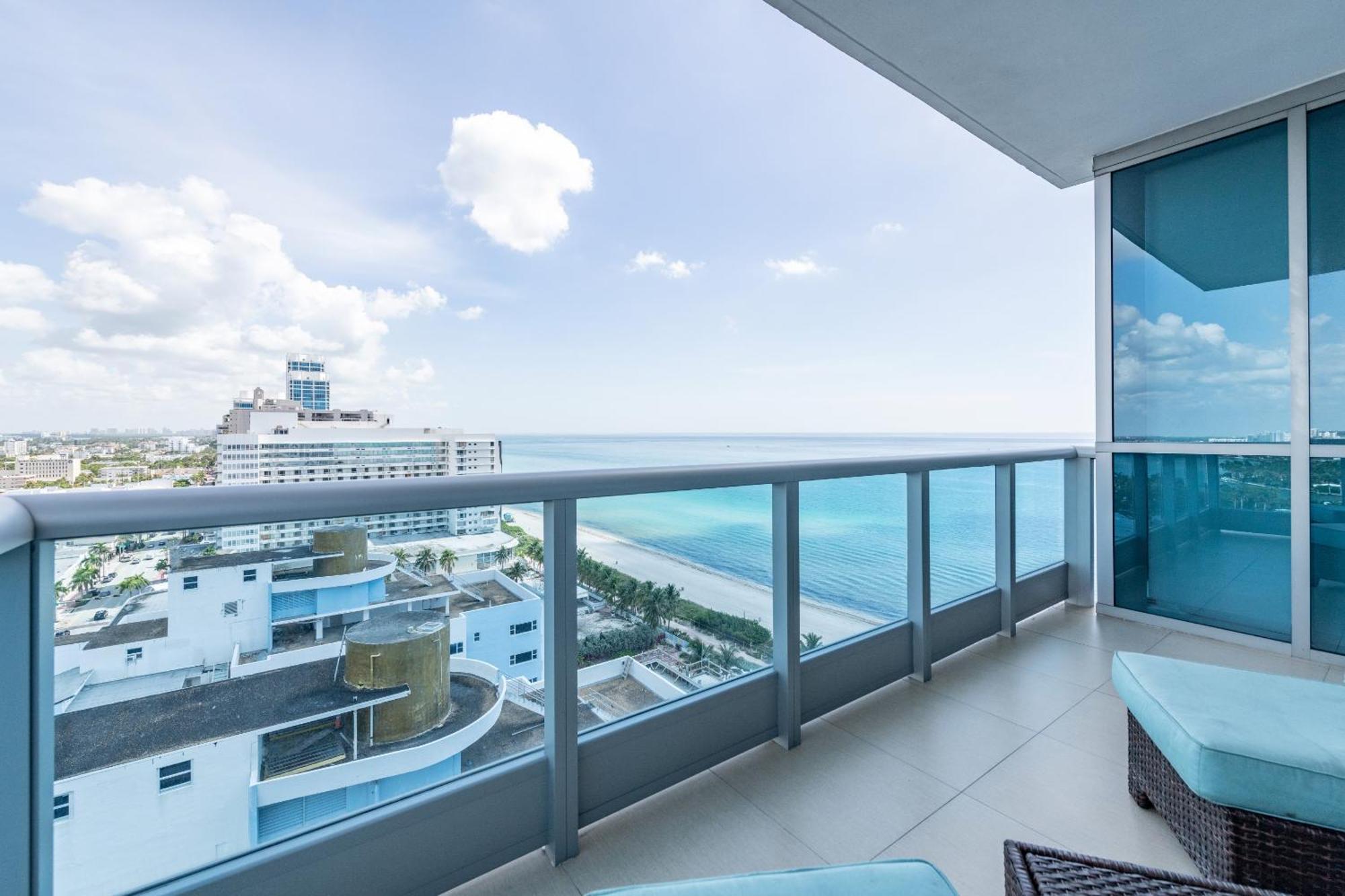 Bluebird Suites Monte Carlo Miami Beach Quarto foto